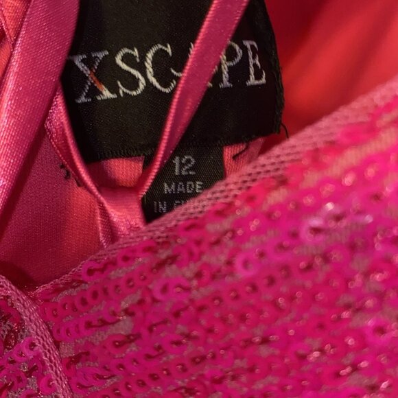 XSCAPE HOT PINK SEQUIN LONG DRESS WITH BOW ON THE BACK - Picture 7 of 7